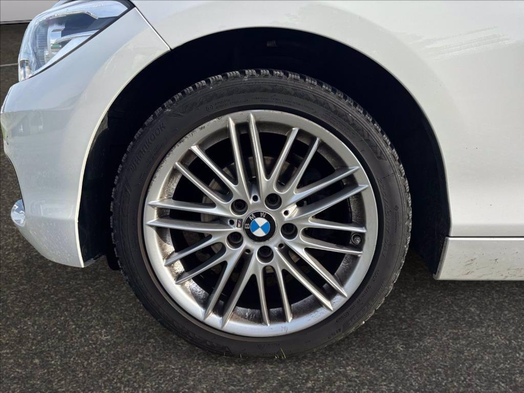 BMW 118d Sport auto 5p my18 del 2016