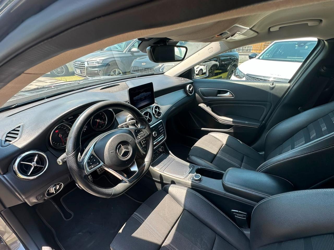 Mercedes GLA 220d 136CV Automatic Premium2019