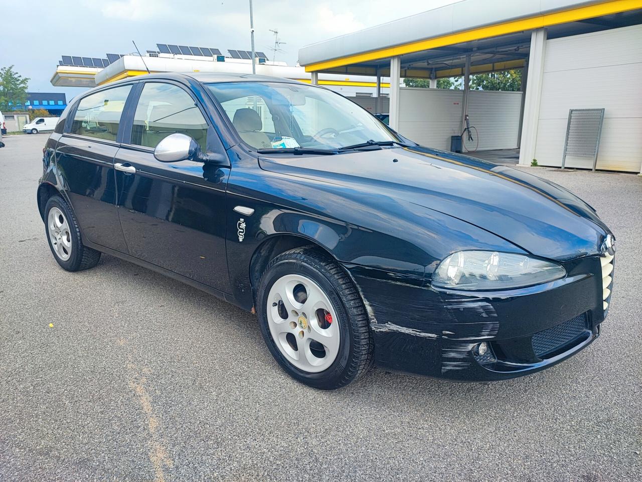 Alfa Romeo 147 1.9 JTD M-JET 150 CV 5 porte Dist.