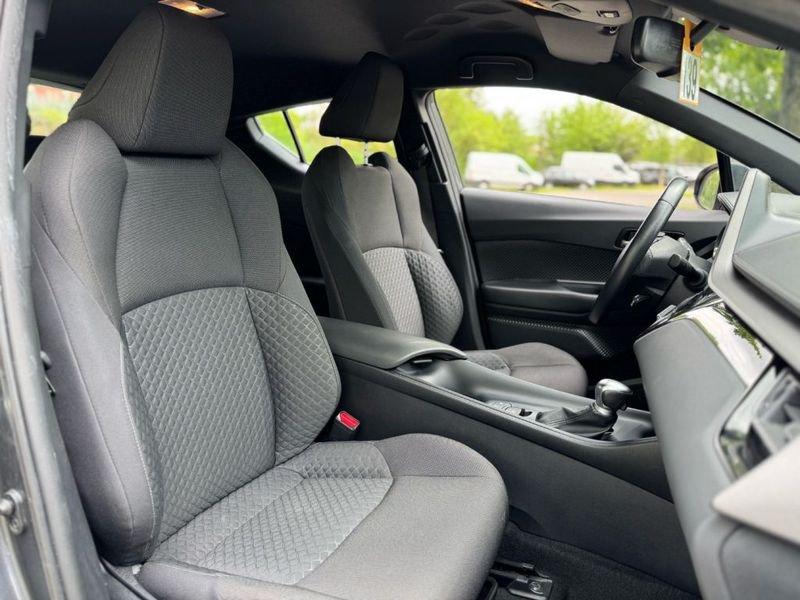 Toyota C-HR 1.8 Hybrid E-CVT Business