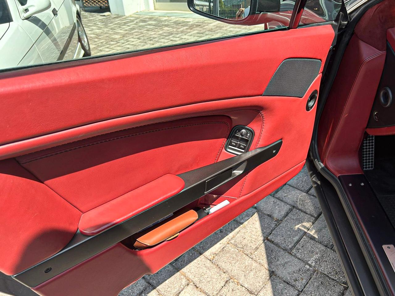 Aston Martin V8 VANTAGE MANUALE RDS02004