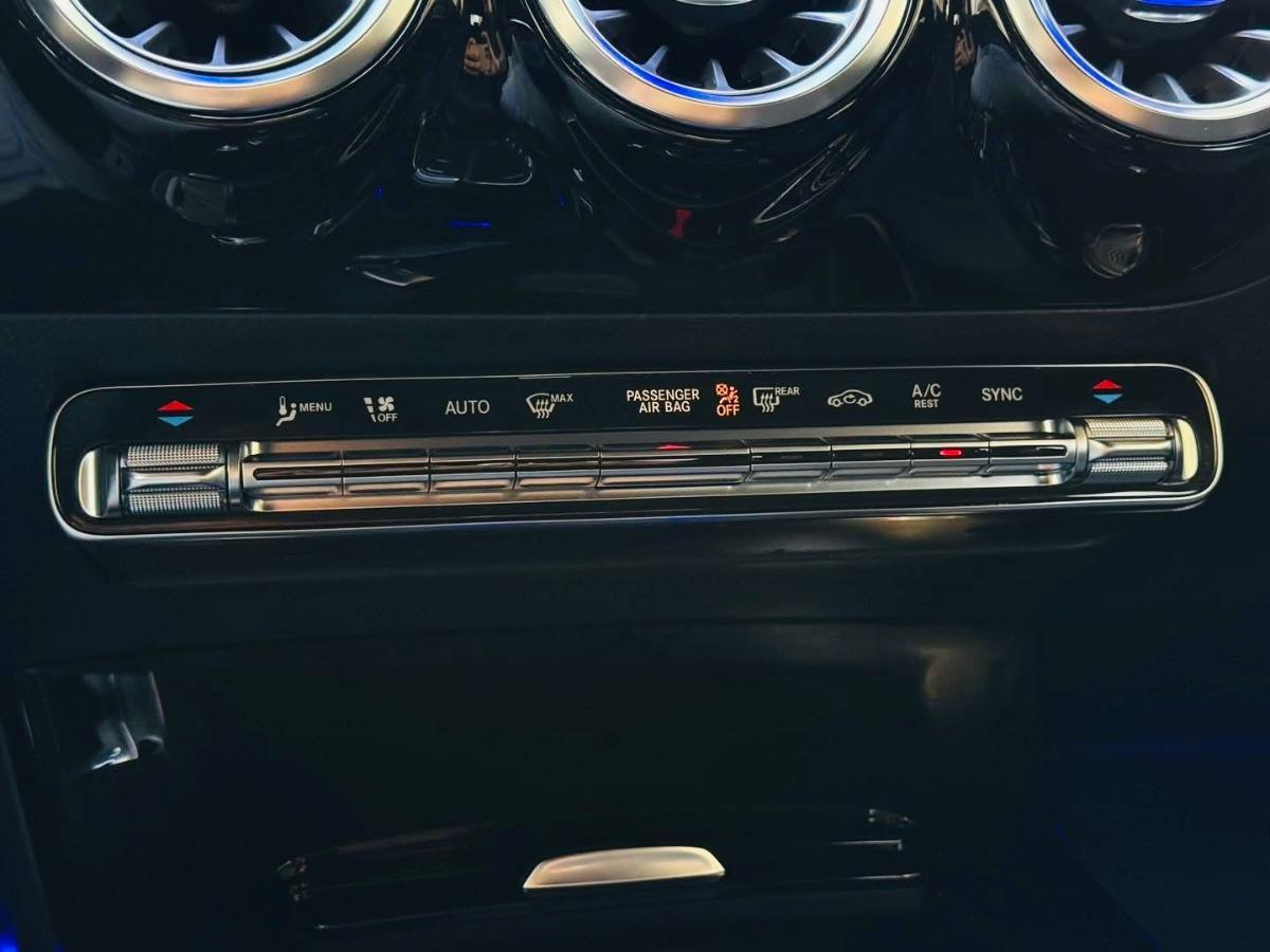 Mercedes CLA 200d Premium AMG Night Edition 150CV