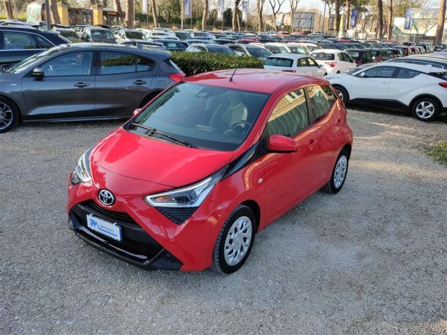 TOYOTA Aygo 1.0 CARPLAY, TELECAMERA, CLIMA Autom.,CRUISE ..