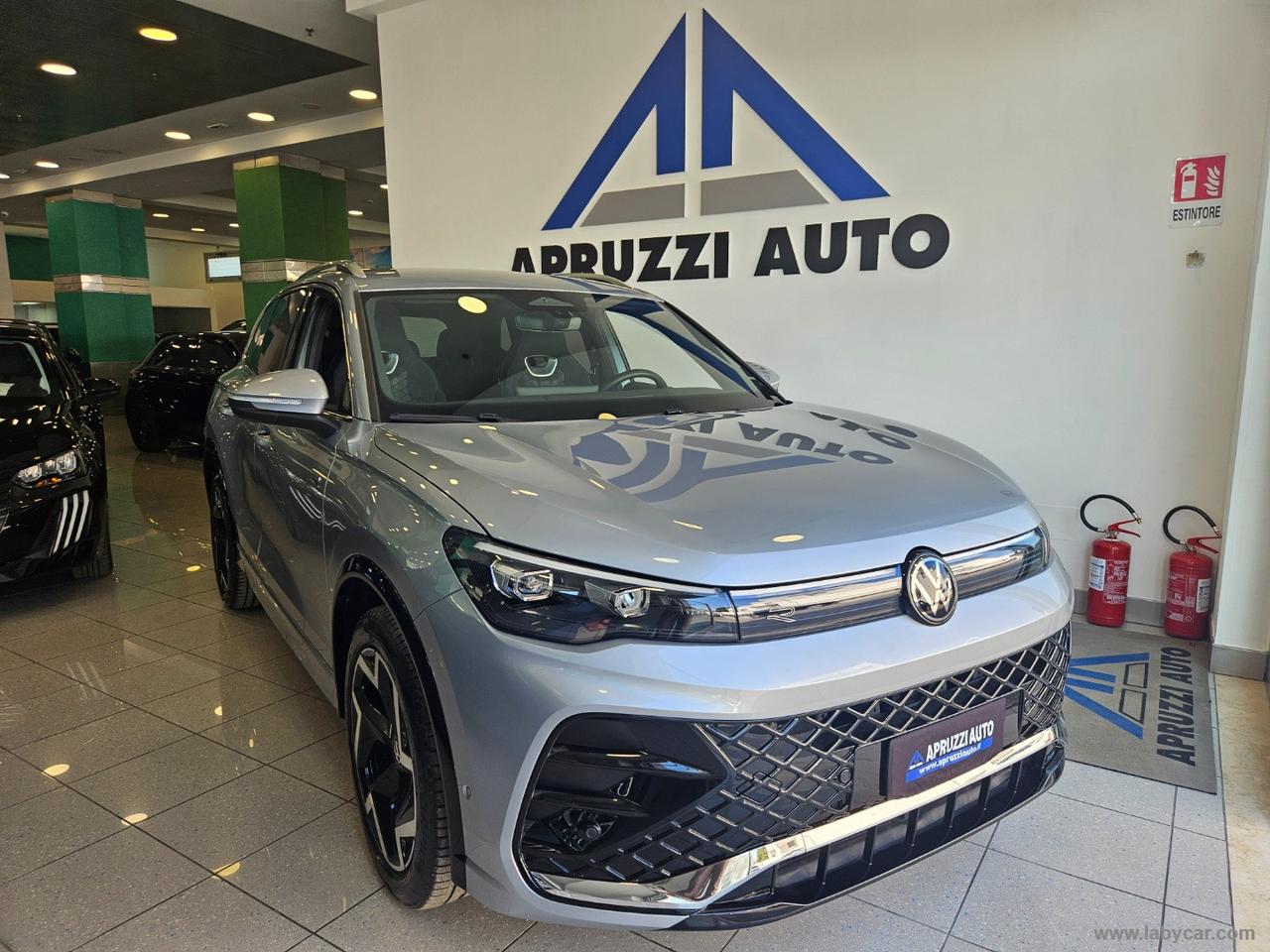 VOLKSWAGEN Tiguan 2.0 TDI 150CV SCR DSG R-Line