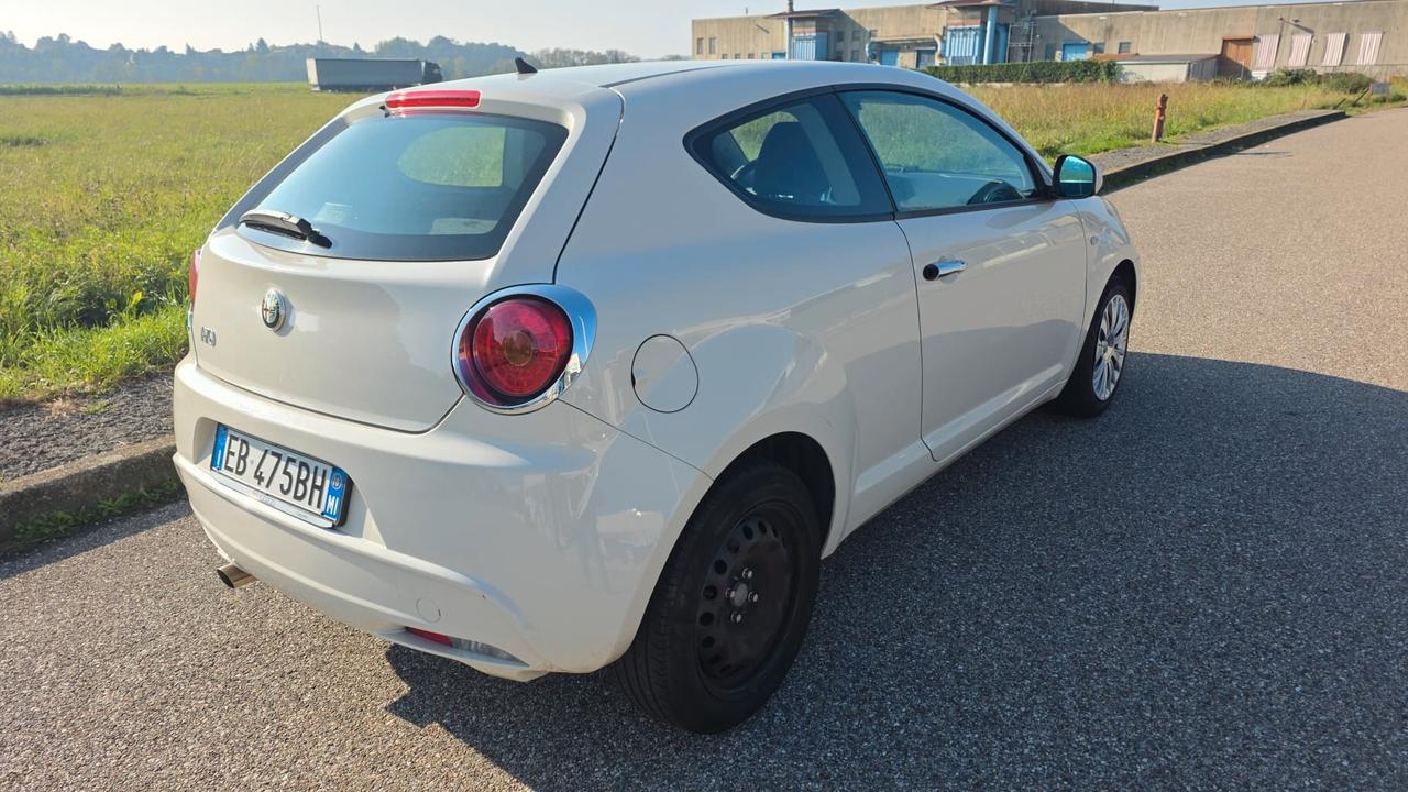 Alfa Romeo MiTo 1.4 78 CV Distinctive Sport Pack