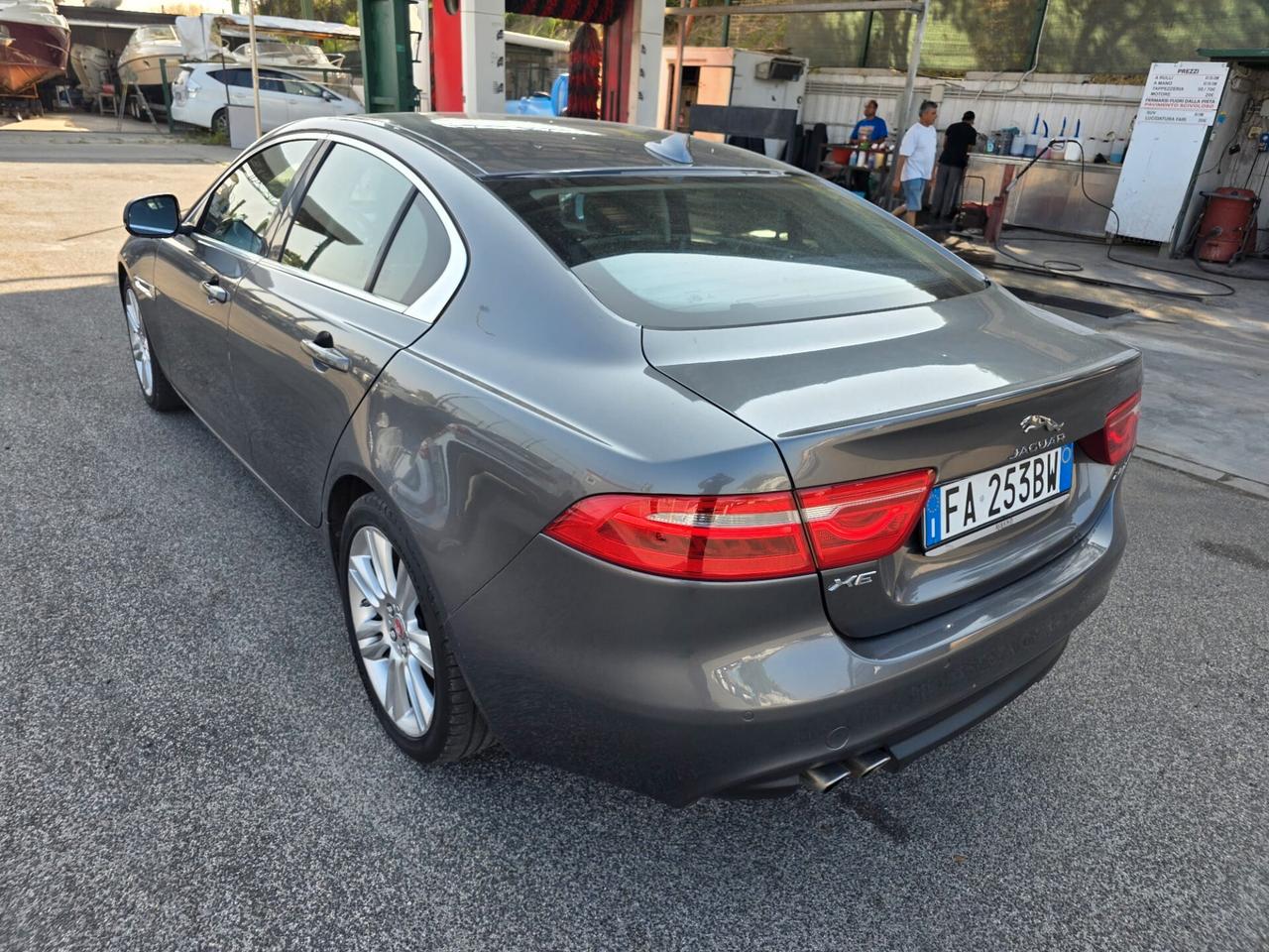 Jaguar XE 2.0 D Automatica Euro 6