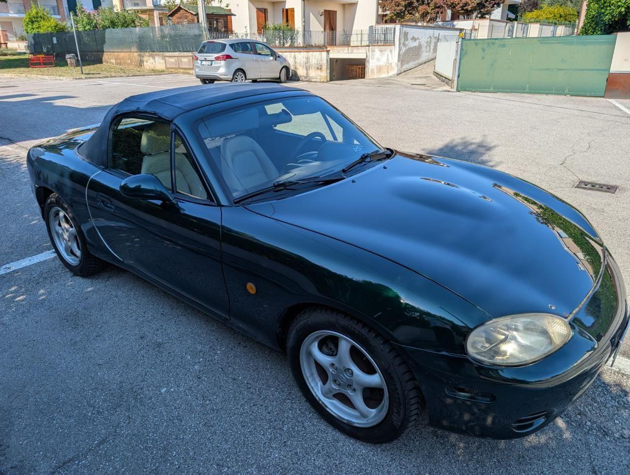 Mazda MX-5 1.6i 16V cat
