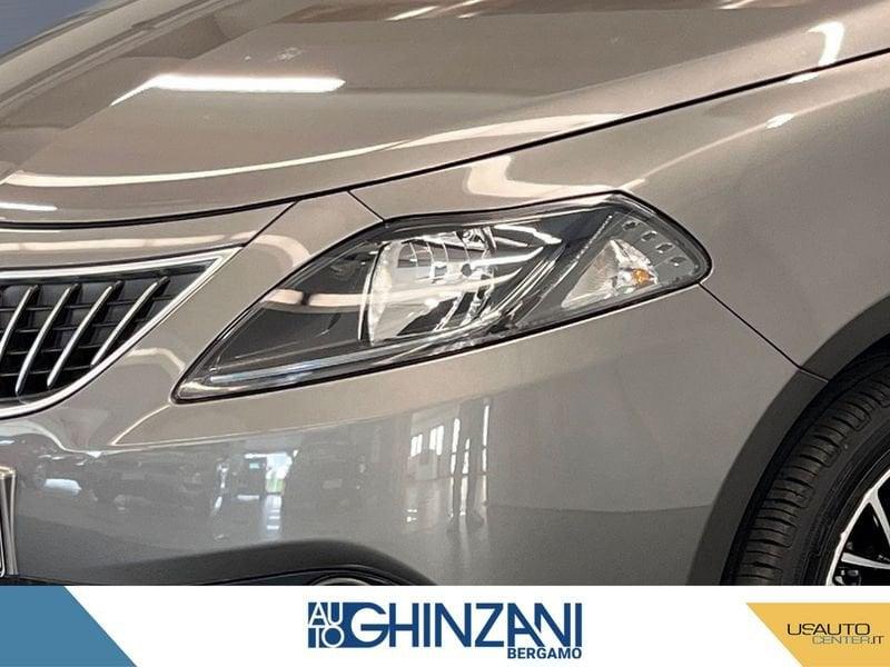 Lancia Ypsilon 1.0 FireFly 5 porte S&S Hybrid Platino - Km0