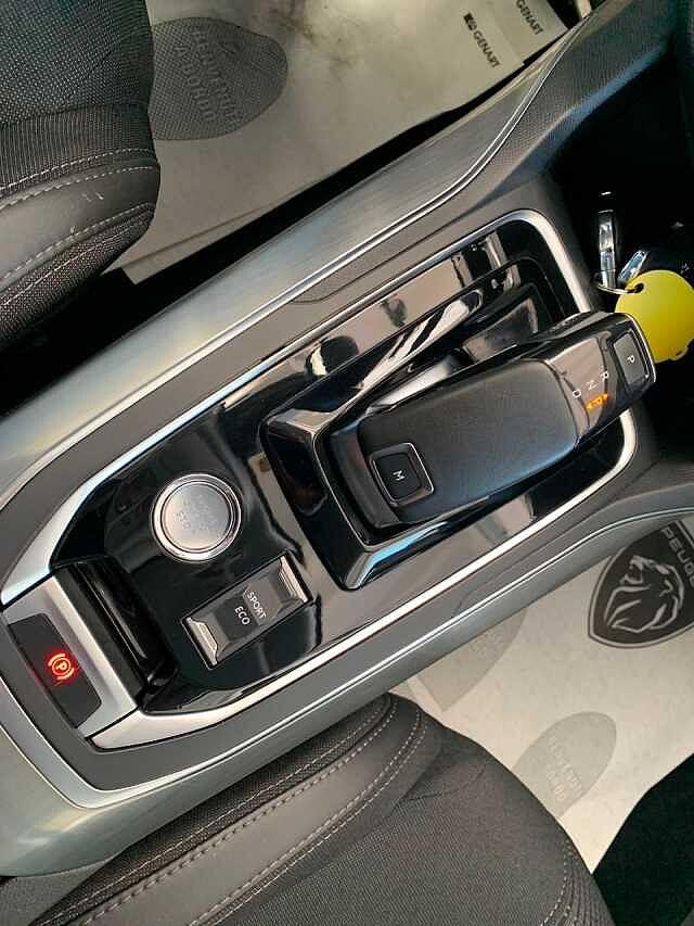 Peugeot 308 BlueHDi 130 S&S EAT8 Allure