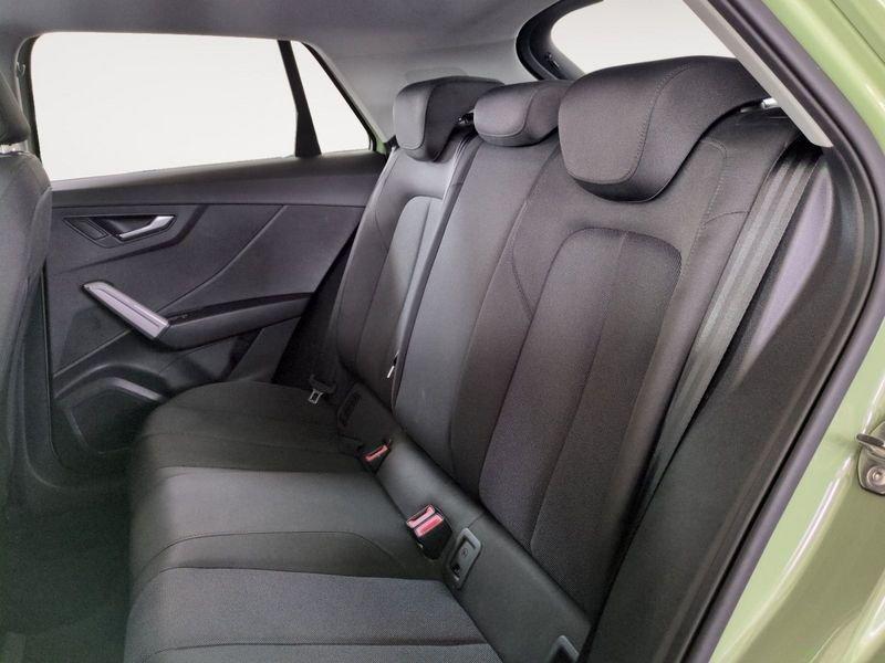 Audi Q2 2.0 30 TDI BUSINESS S TRONIC