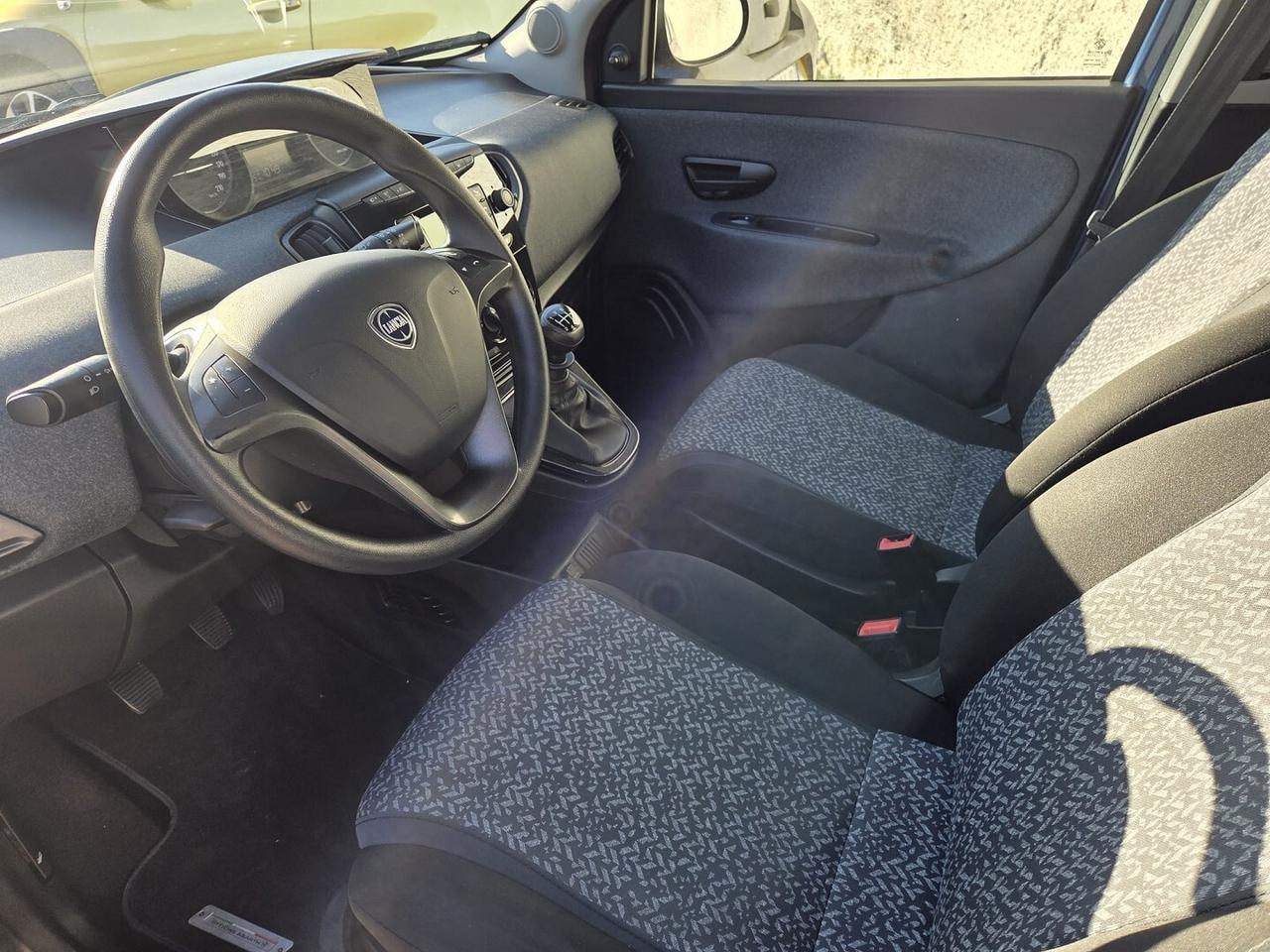 LANCIA YPSILON 1.0 5P S&S HYBRID ALBERTA FERRETTI