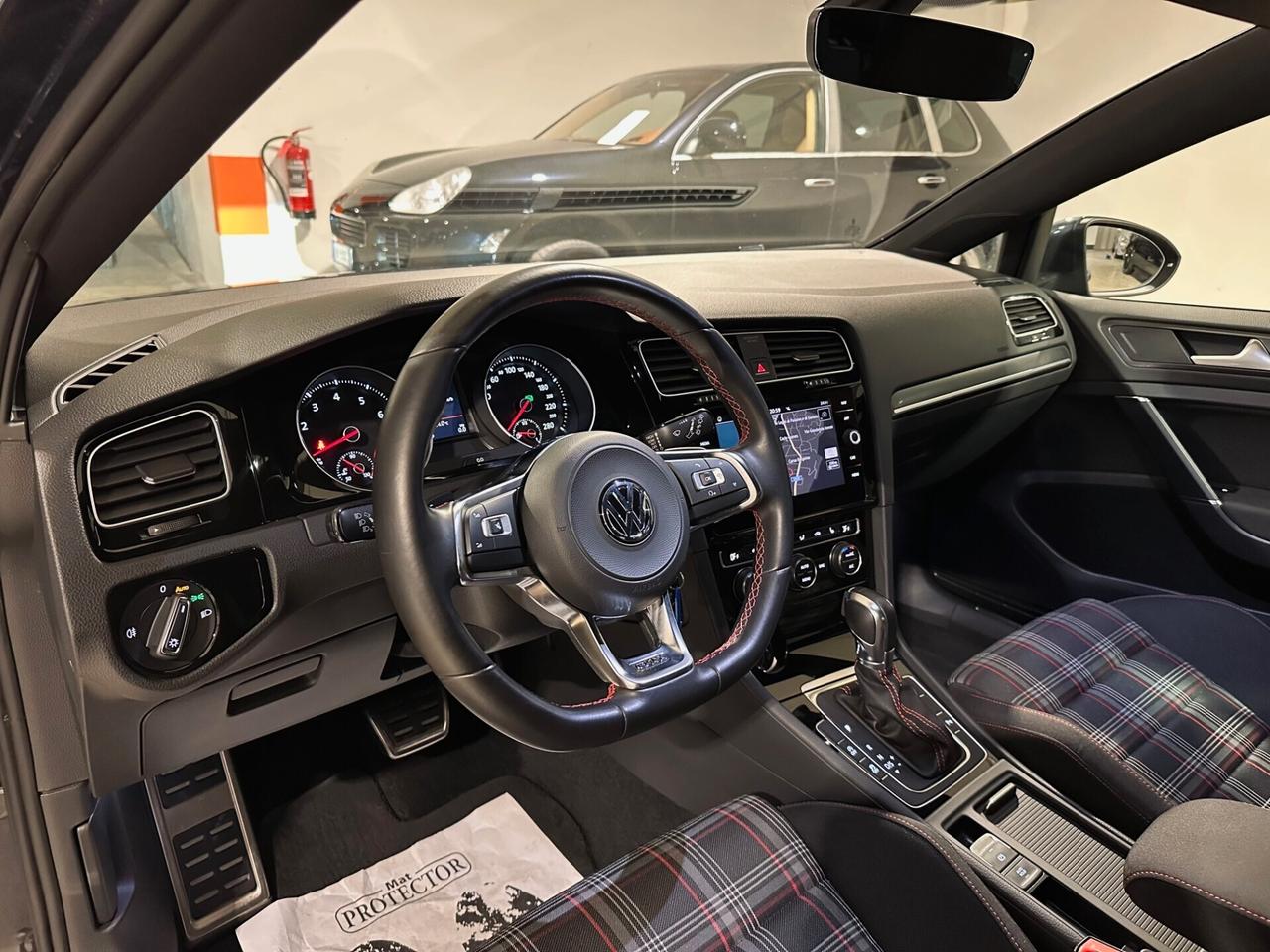 Volkswagen Golf GTI Performance 2.0 TSI 5p. BlueMotion Technology