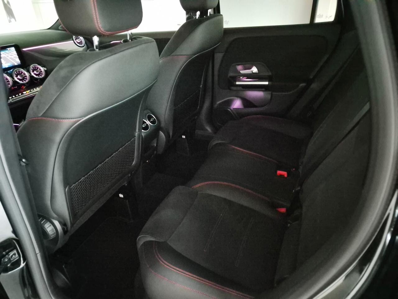 Mercedes-benz GLA 200 d AMG Line 8G-DCT LUCI AMBIENTE KEYLESS LED NAVI