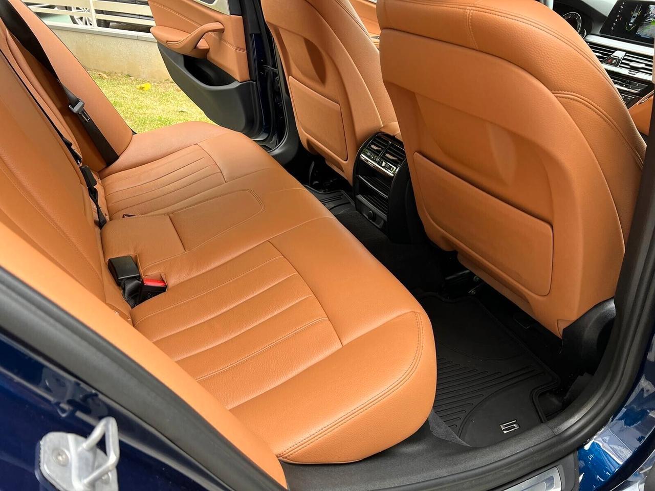 BMW 525D LUXURY 231cv