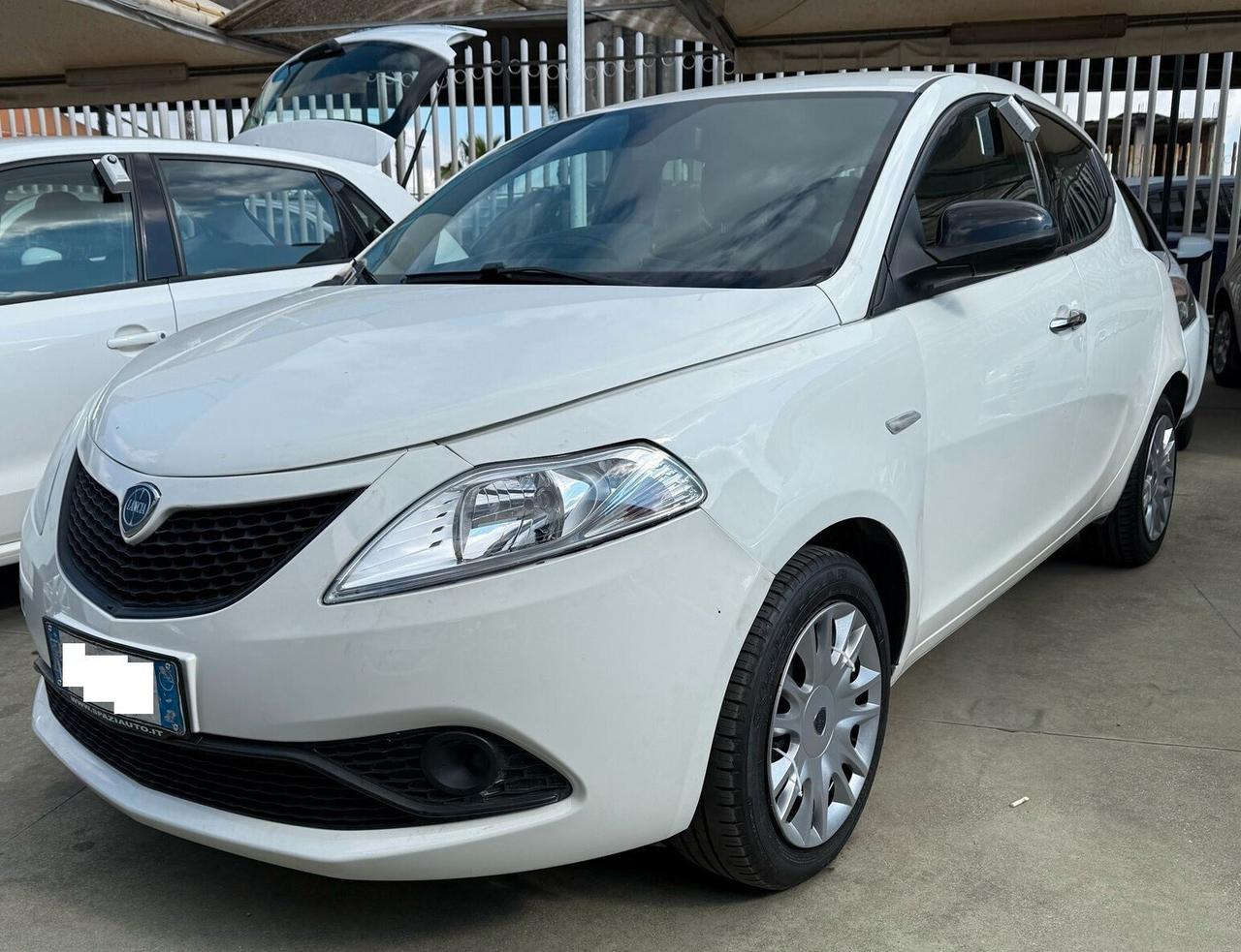 LANCIA NEW YPSILON 1,2 BENZ IMP.GPL