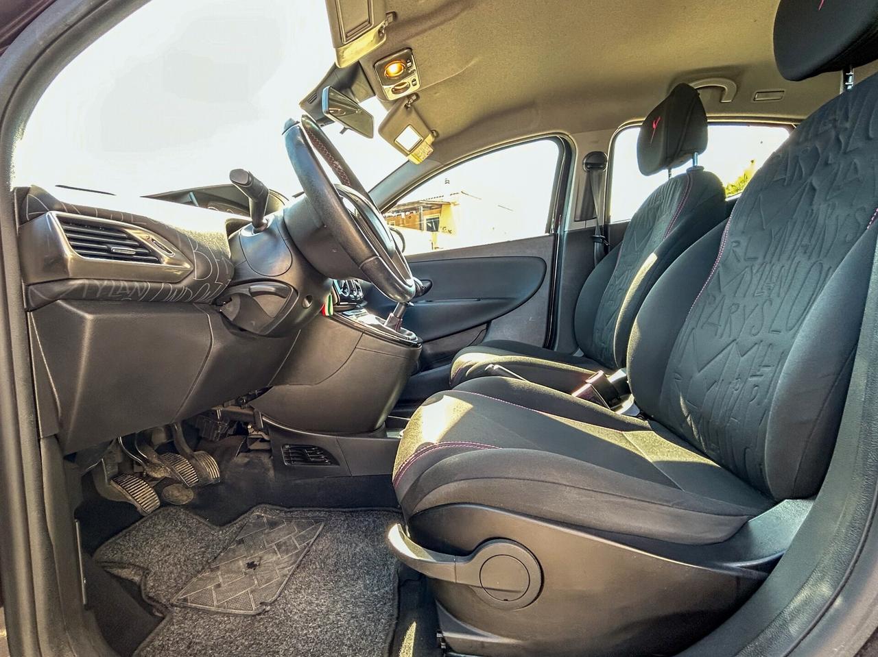 Lancia Ypsilon 1.2 69 CV 5 porte GPL Ecochic Gold