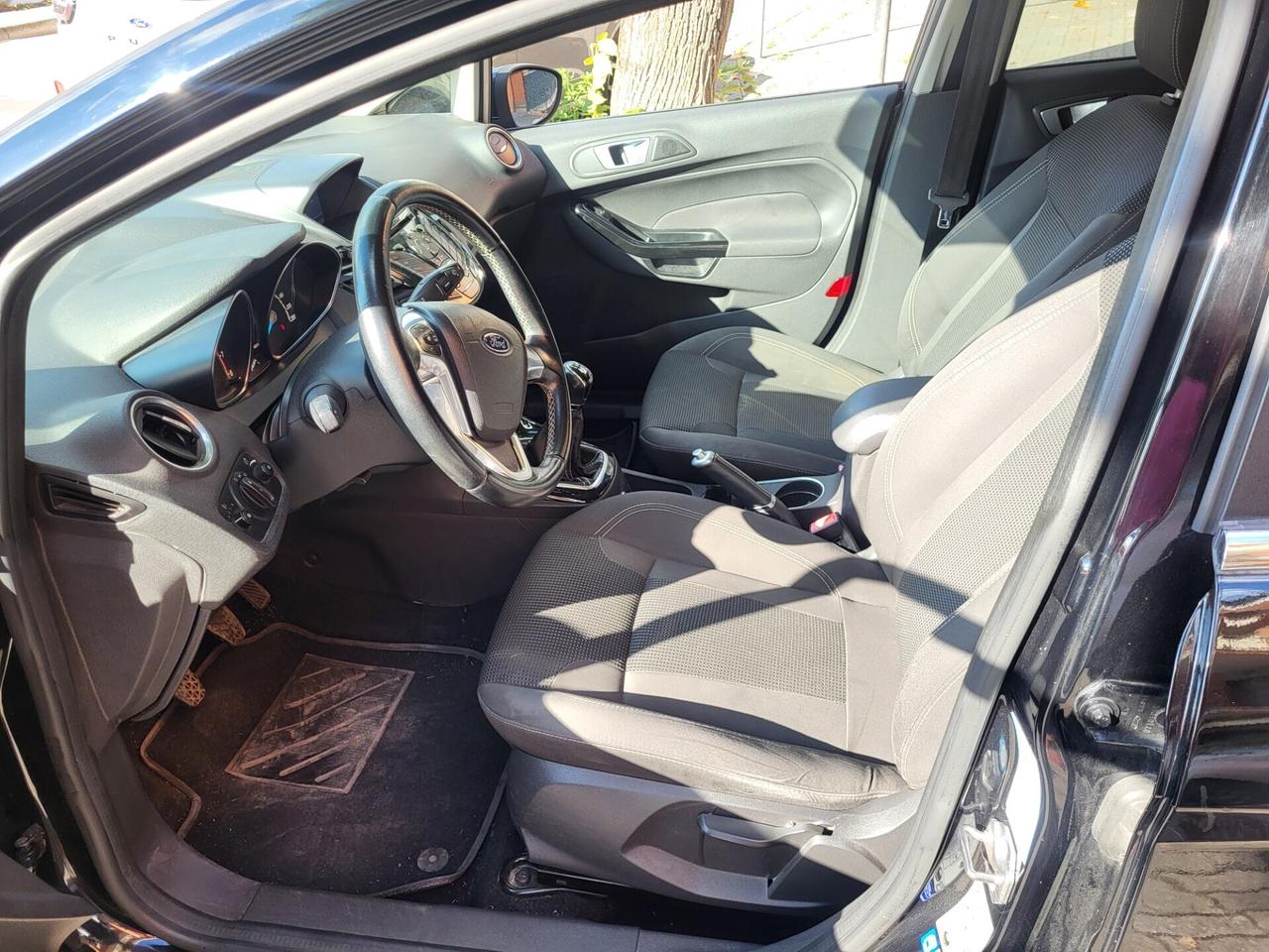Ford FIESTA 1.4 GPL-UNICO PROPR-NAVI-3 REVISIONI