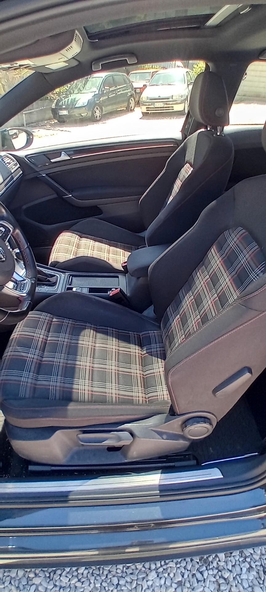 Volkswagen Golf GTI Golf GTI 2.0 TSI DSG 3p. BlueMotion Technology