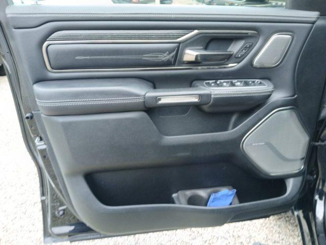 DODGE RAM 1500 5.7 GPL V8 Limited Night N1