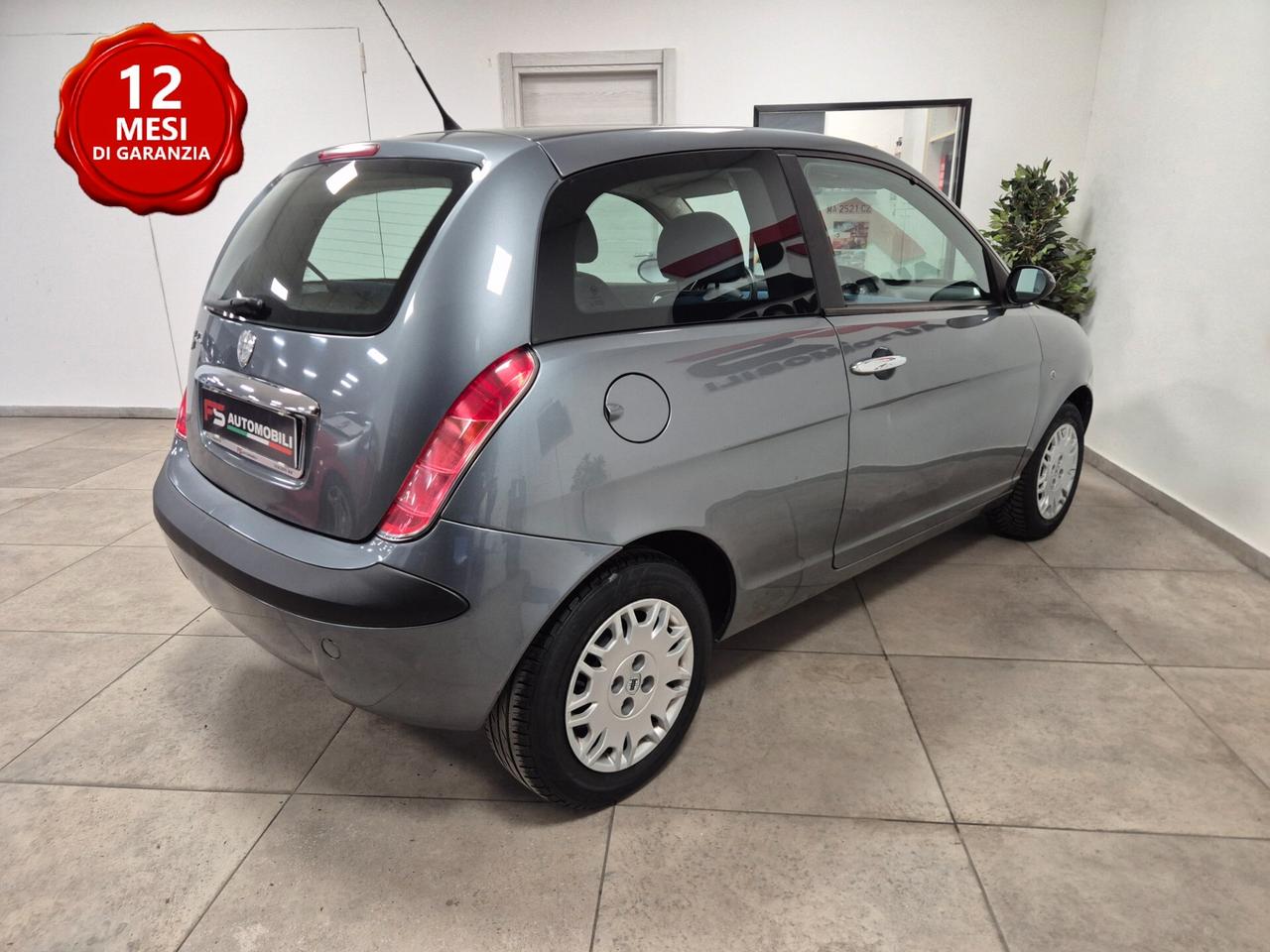 Lancia Ypsilon 1.2 Argento NEOPATENTATI