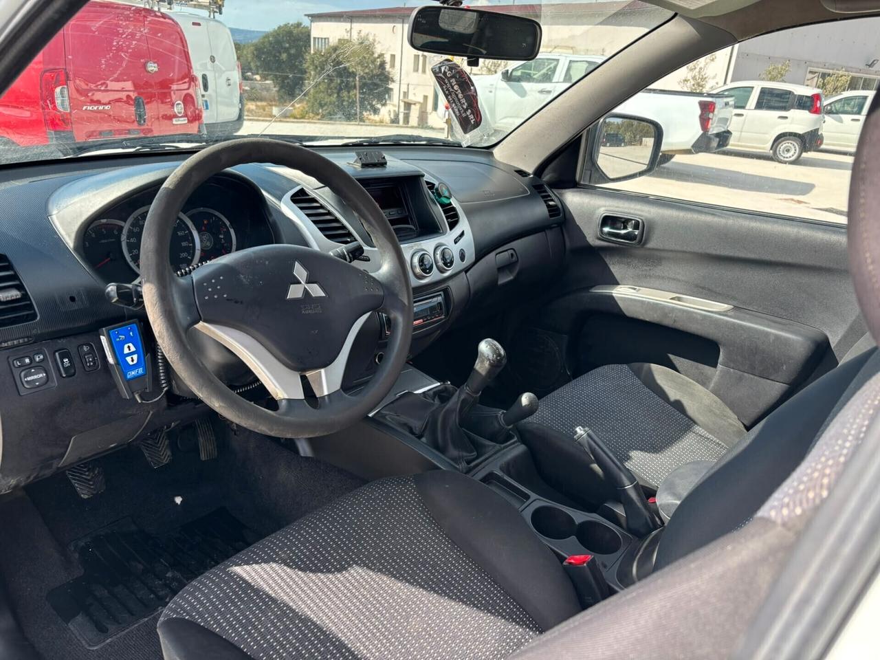 MITSUBISHI L200 4 POSTI 178 CV RIBALTABILE