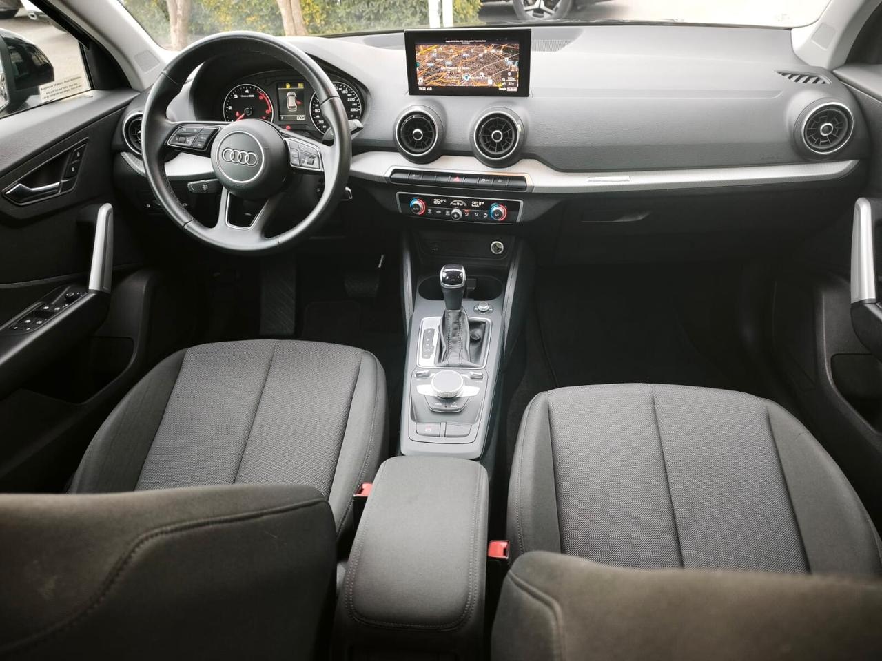 AUDI Q2 30TDI STronic Business