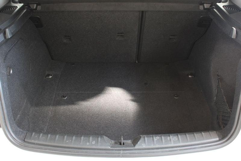 BMW Serie 1 (F20) 118D 5P. SPORT