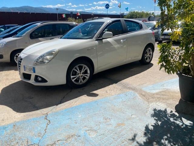 Alfa Romeo Giulietta 1.6 JTDm-2 105 CV Exclusive