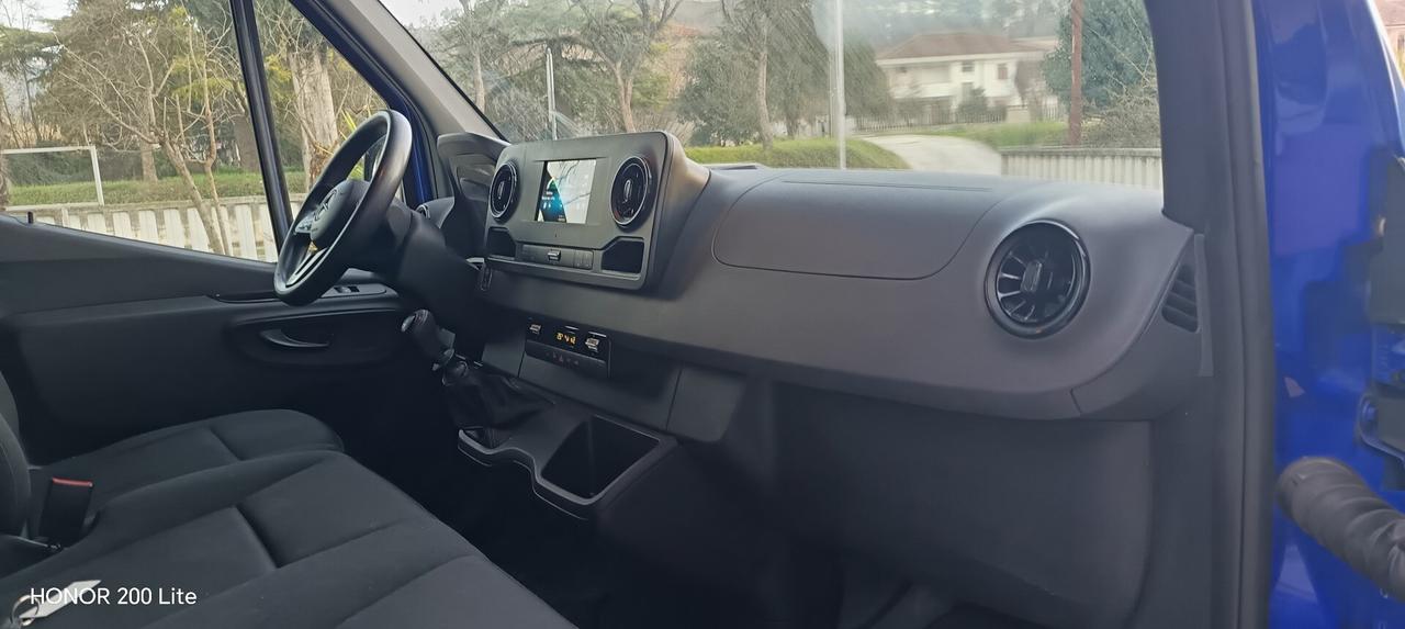 MERCEDES Sprinter 311 2.1 cdi F 39/33 fwd H2 my20