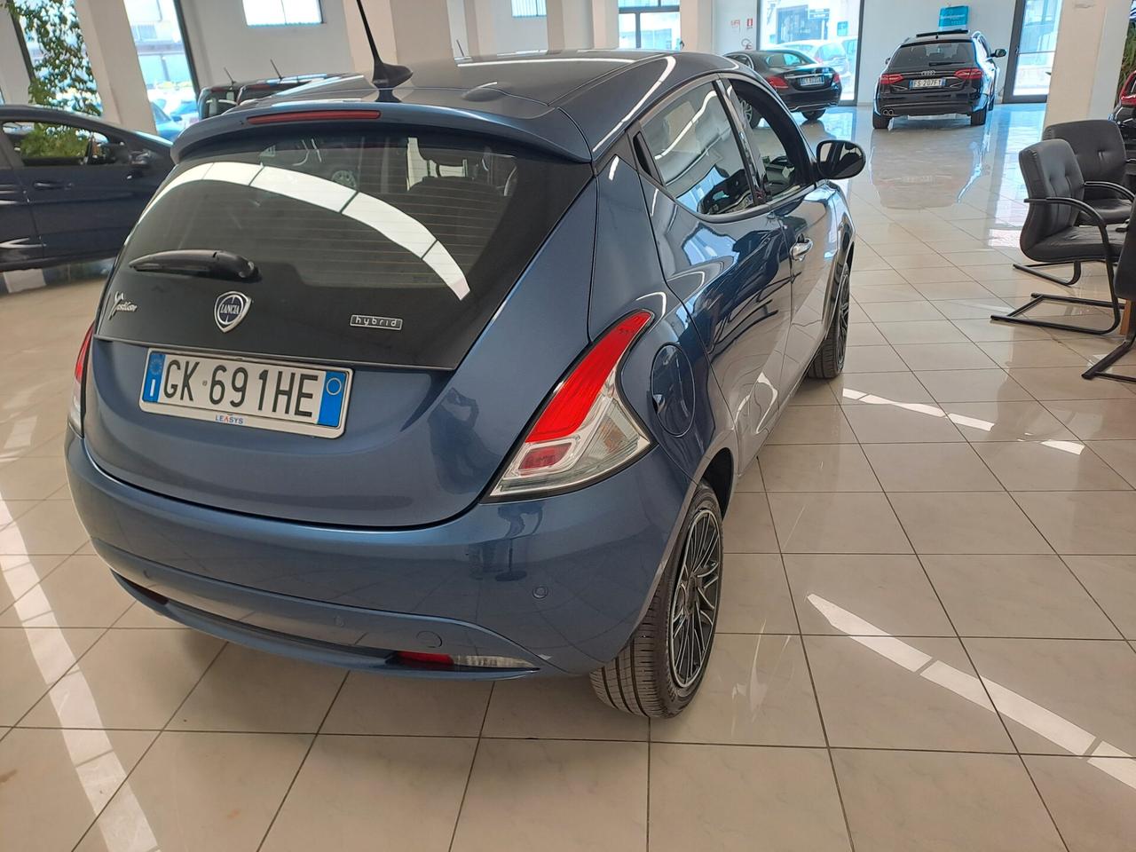 Lancia Ypsilon 1.0 FireFly 5 porte S&S Hybrid Ecochic Gold