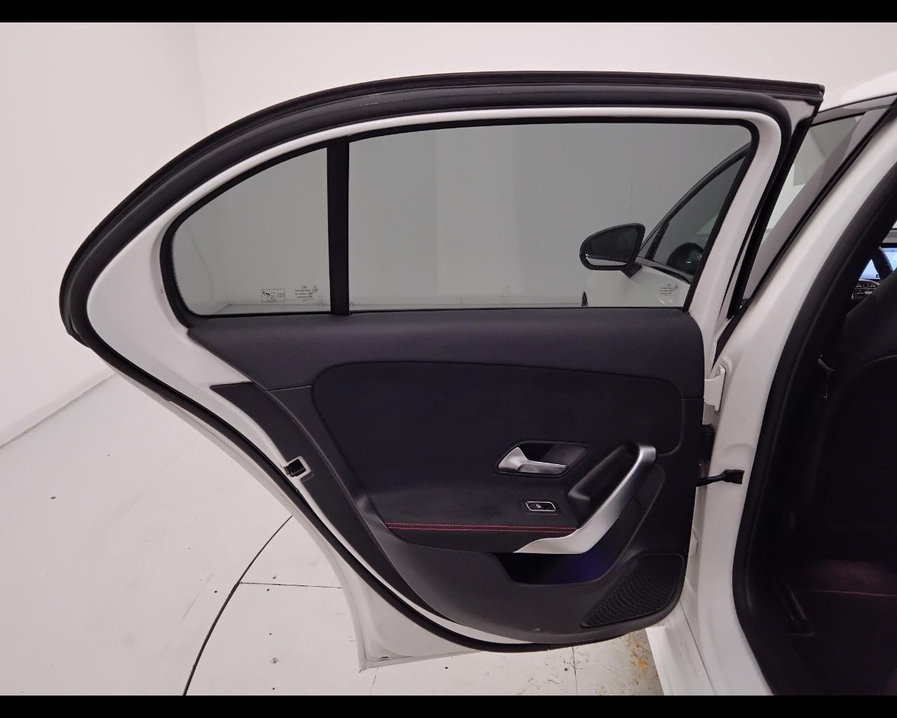 Mercedes-Benz Classe A - W177 2018 - A 180 d Premium