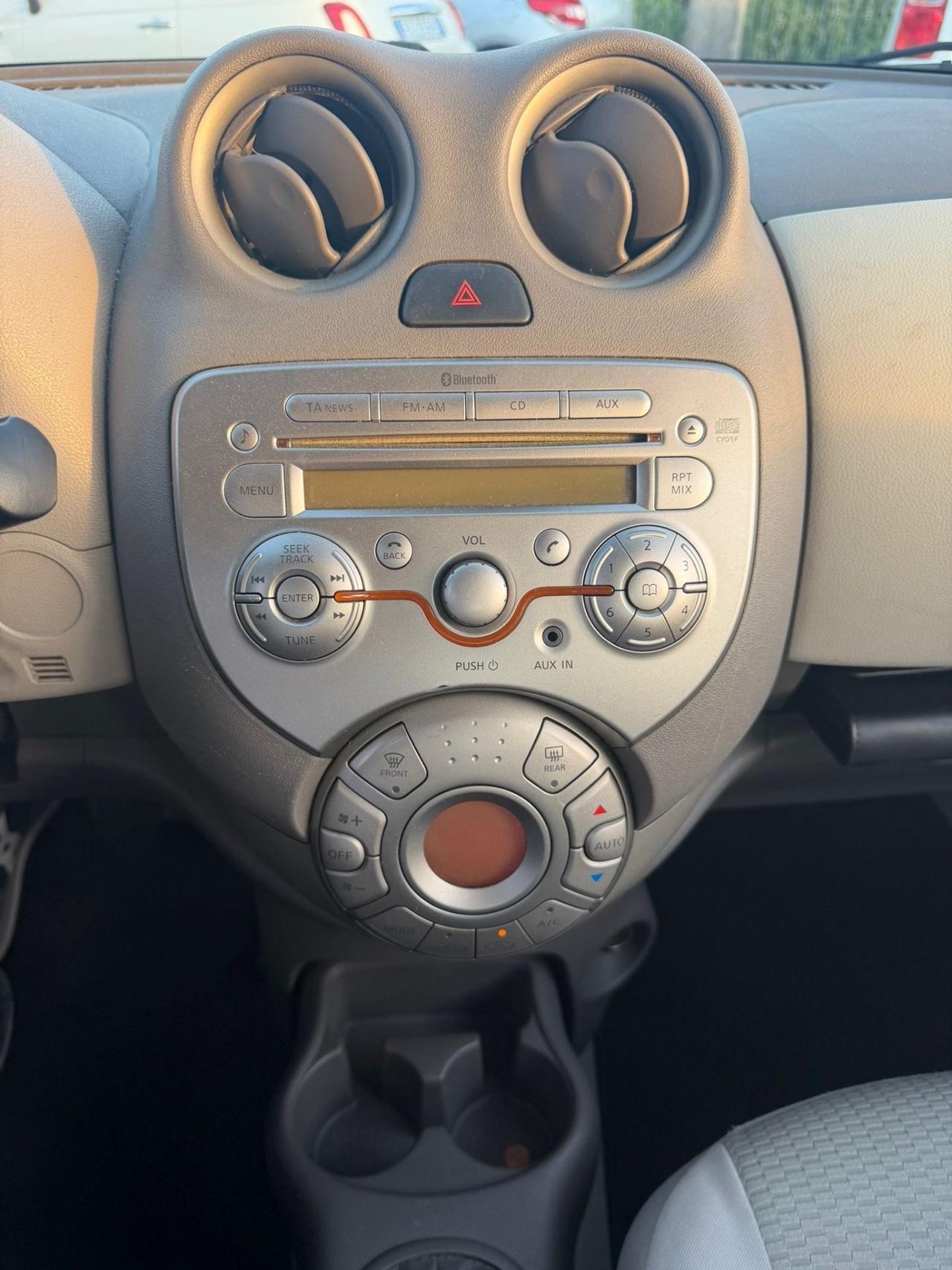 Nissan Micra 1.2 12V 5 porte Tekna neopatentati