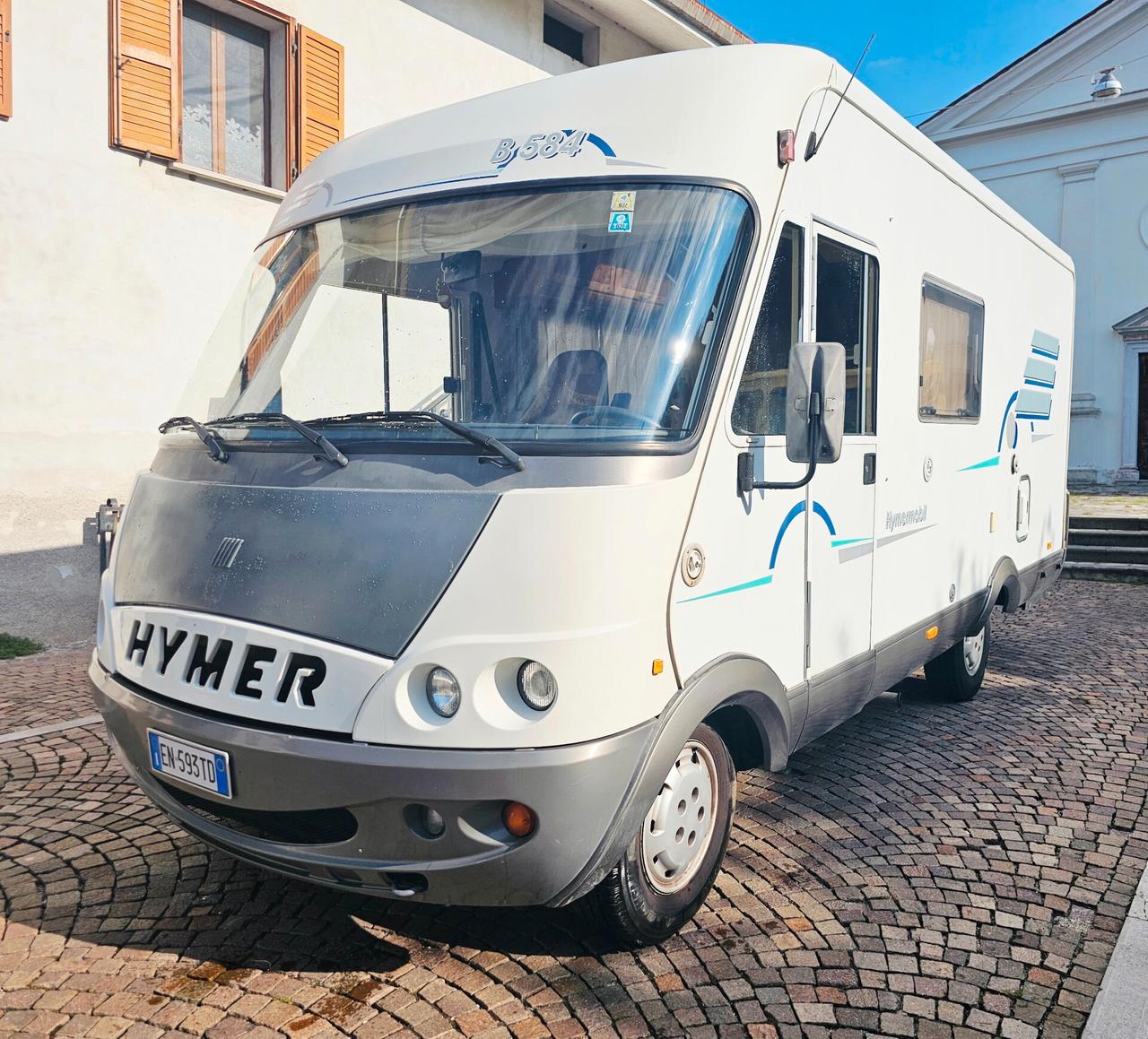 Hymer motorhome compatto 6 metri
