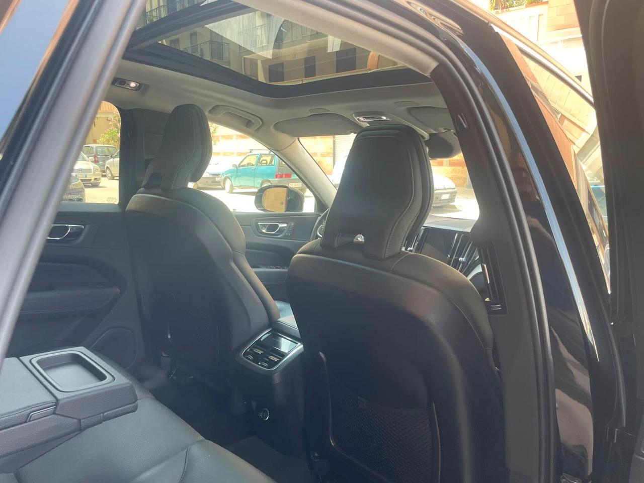 Volvo XC 60 XC60 D4 190cv AWD Inscription TETTO NAVY PELLE LED 19