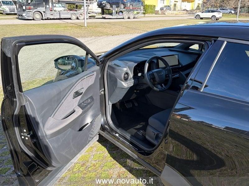 Toyota C-HR 2.0 PHEV E-CVT Trend