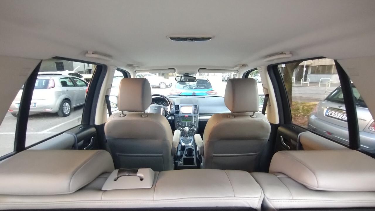 Land Rover Freelander 2.2 SD4 S.W. SE