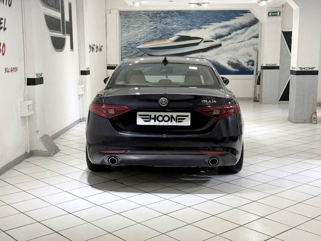Alfa Romeo Giulia 2.2 t Super 180cv auto