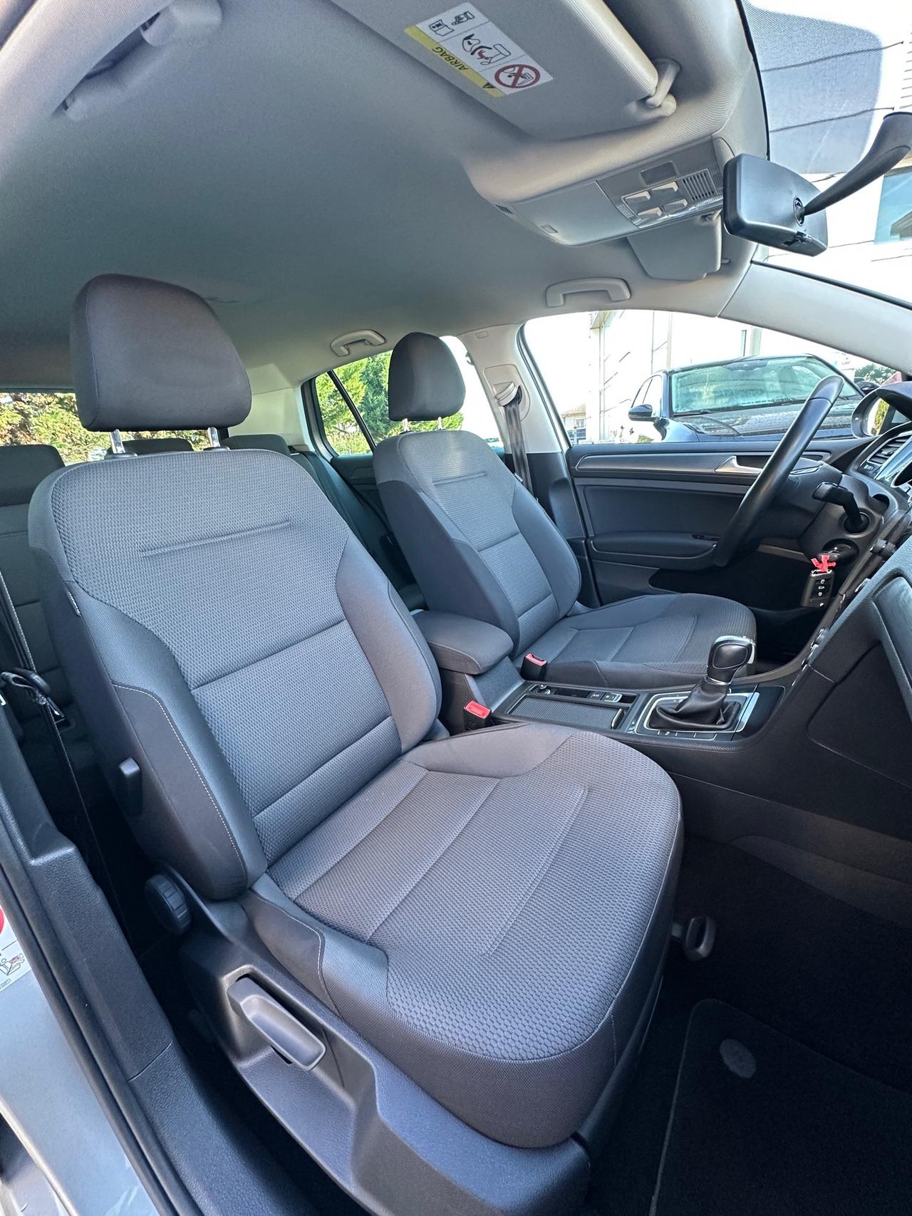 Volkswagen Golf 1.6 TDI DSG Business BlueMotion Technology - 2017