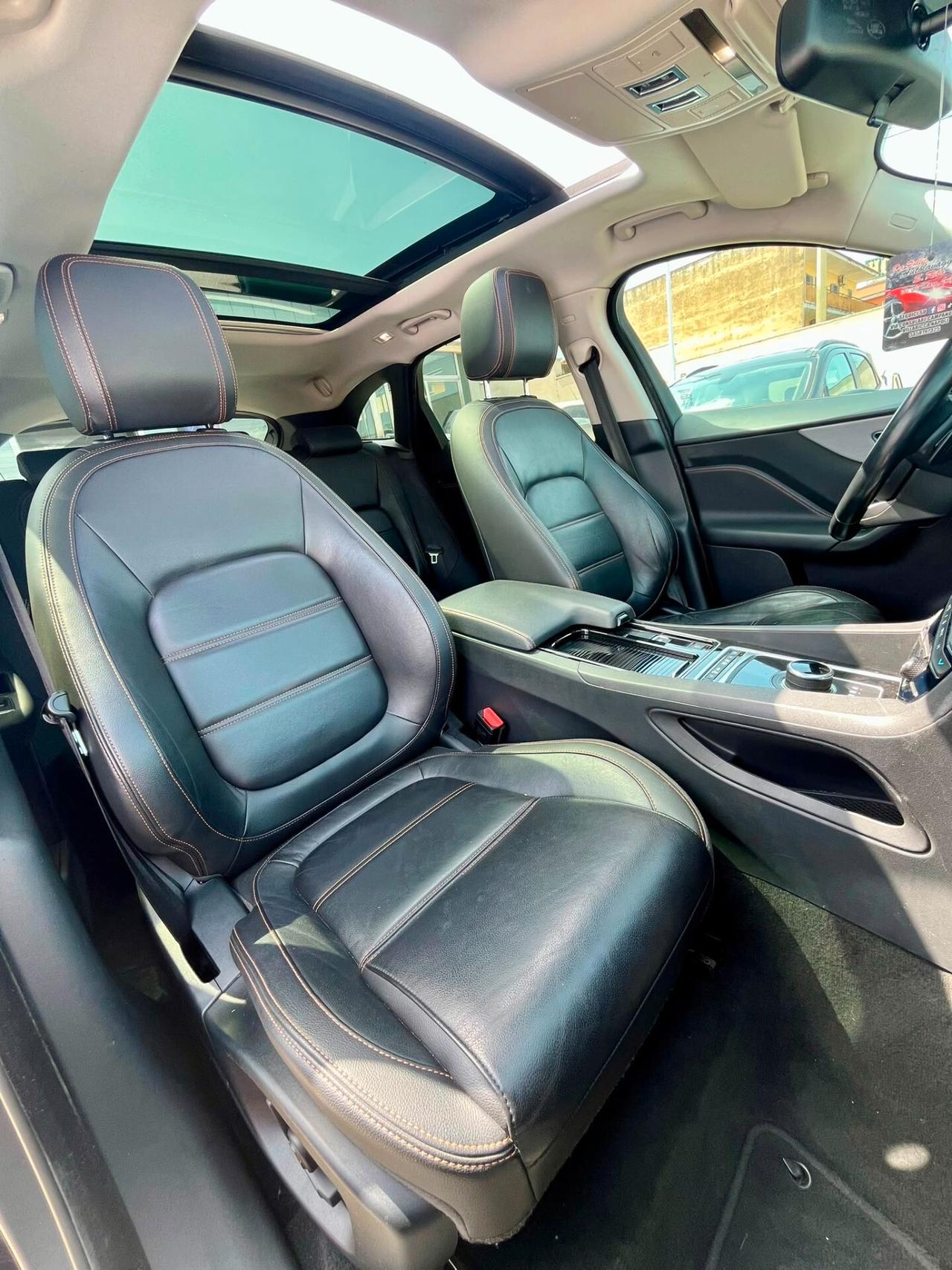 Jaguar F-Pace 2.0 D 180 CV AWD Portfolio