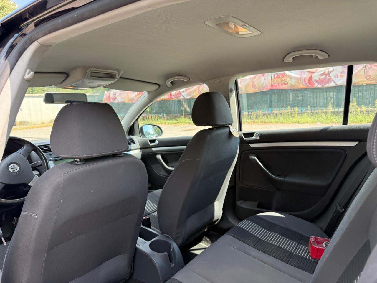 Volkswagen Golf 1.6 5p. Comfortline