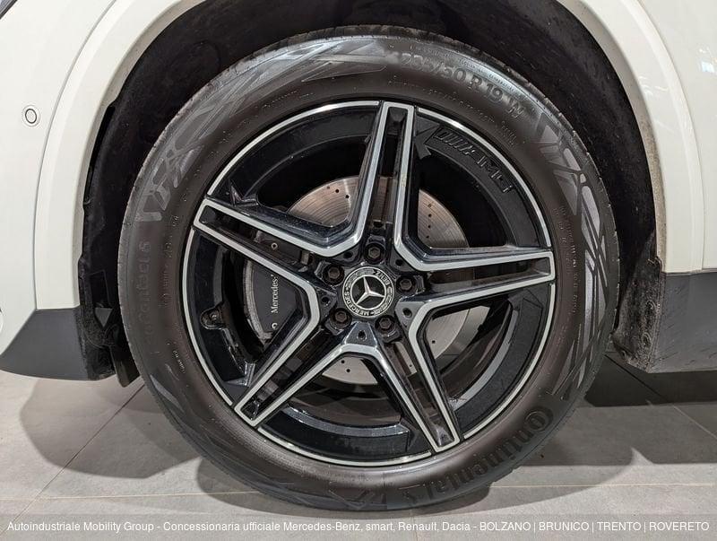 Mercedes-Benz GLA 200 D AUTOMATIC RESTYLING MY2024 AMG LINE PREMIUM