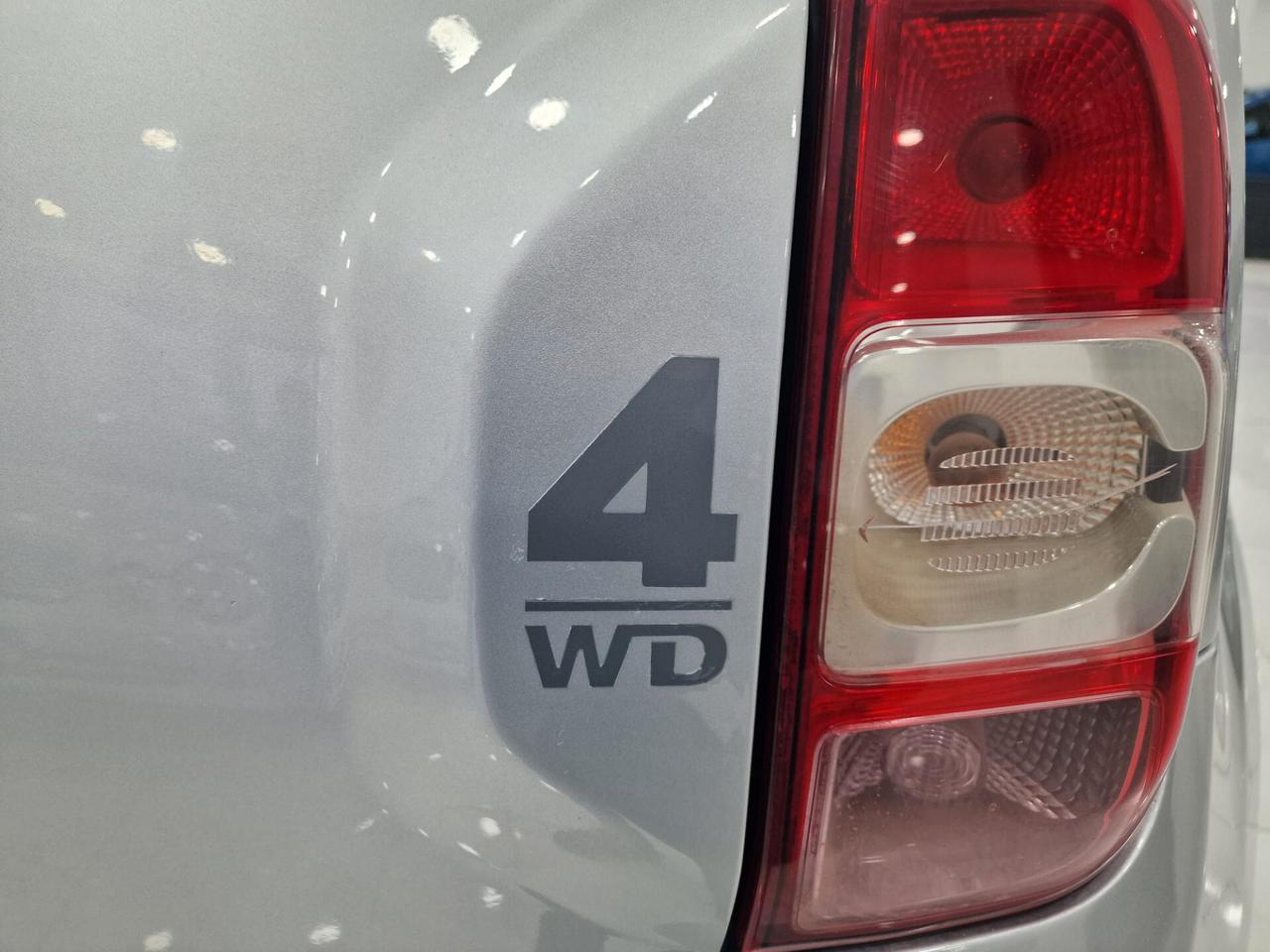 Dacia Duster 1.5 dCi 110CV. 4x4 con Gancio Traino Lauréate