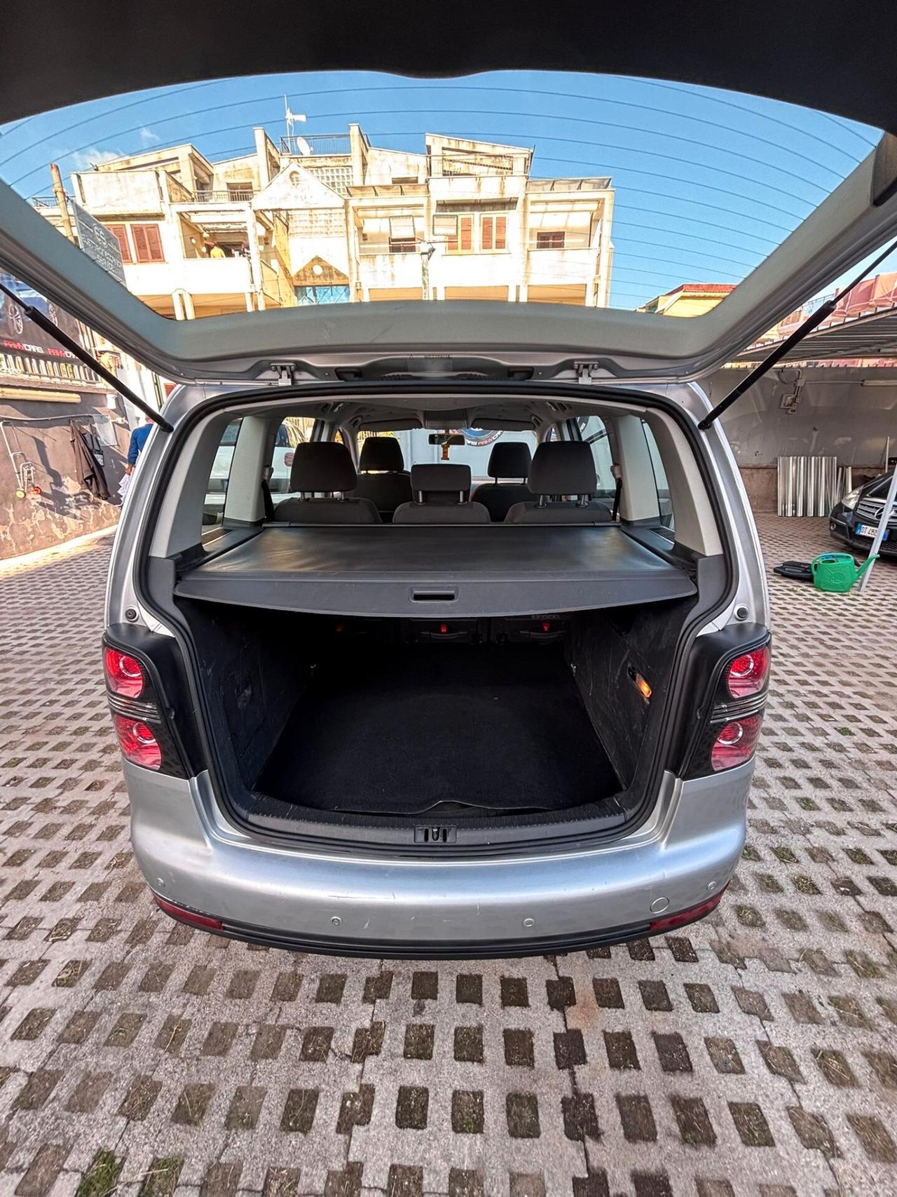 Volkswagen Touran 2.0 Highline Ecofuel