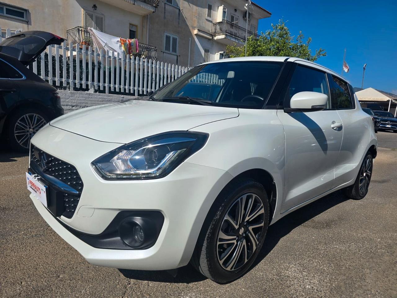 SUZUKI SWIFT 1.2 HYBRID 83CV TOP EDITION FULL PERLATO