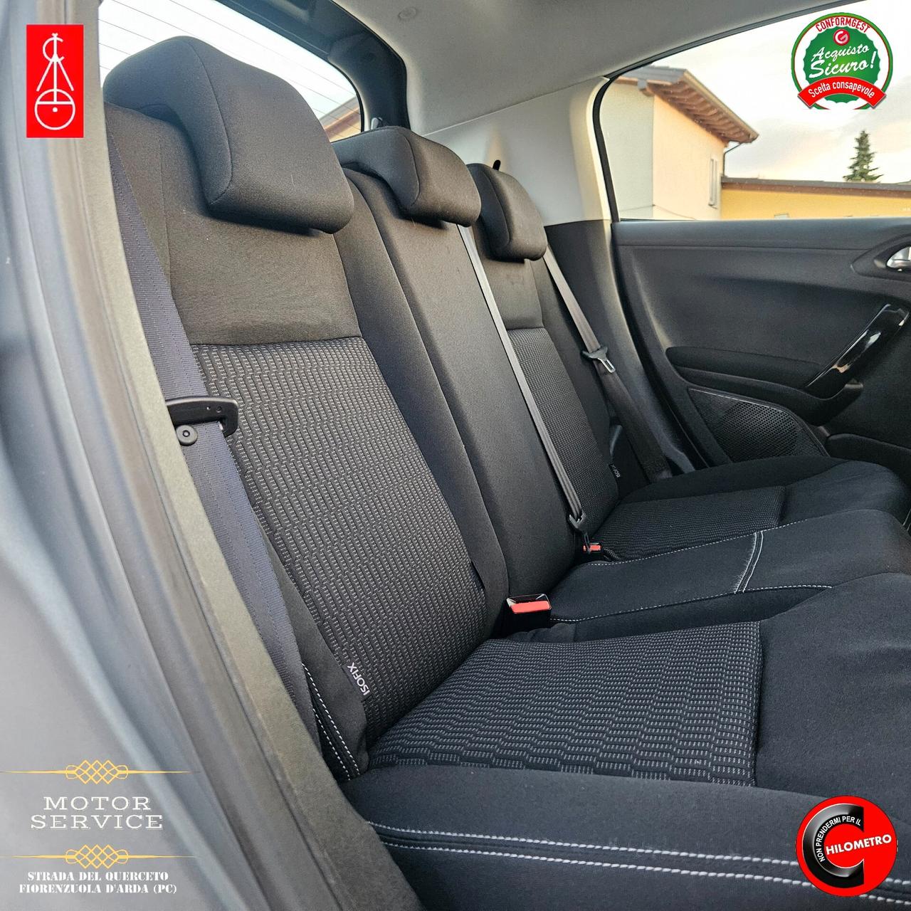 Peugeot 208 VERNICE OPACA KM DOCUMENTATI DA 89€ MESE