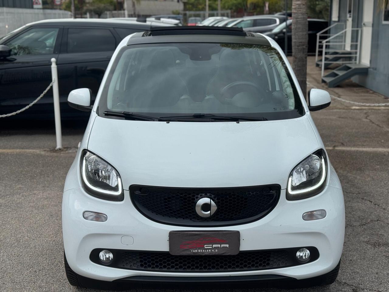 Smart ForFour 70 1.0 Passion LED NAV 2018
