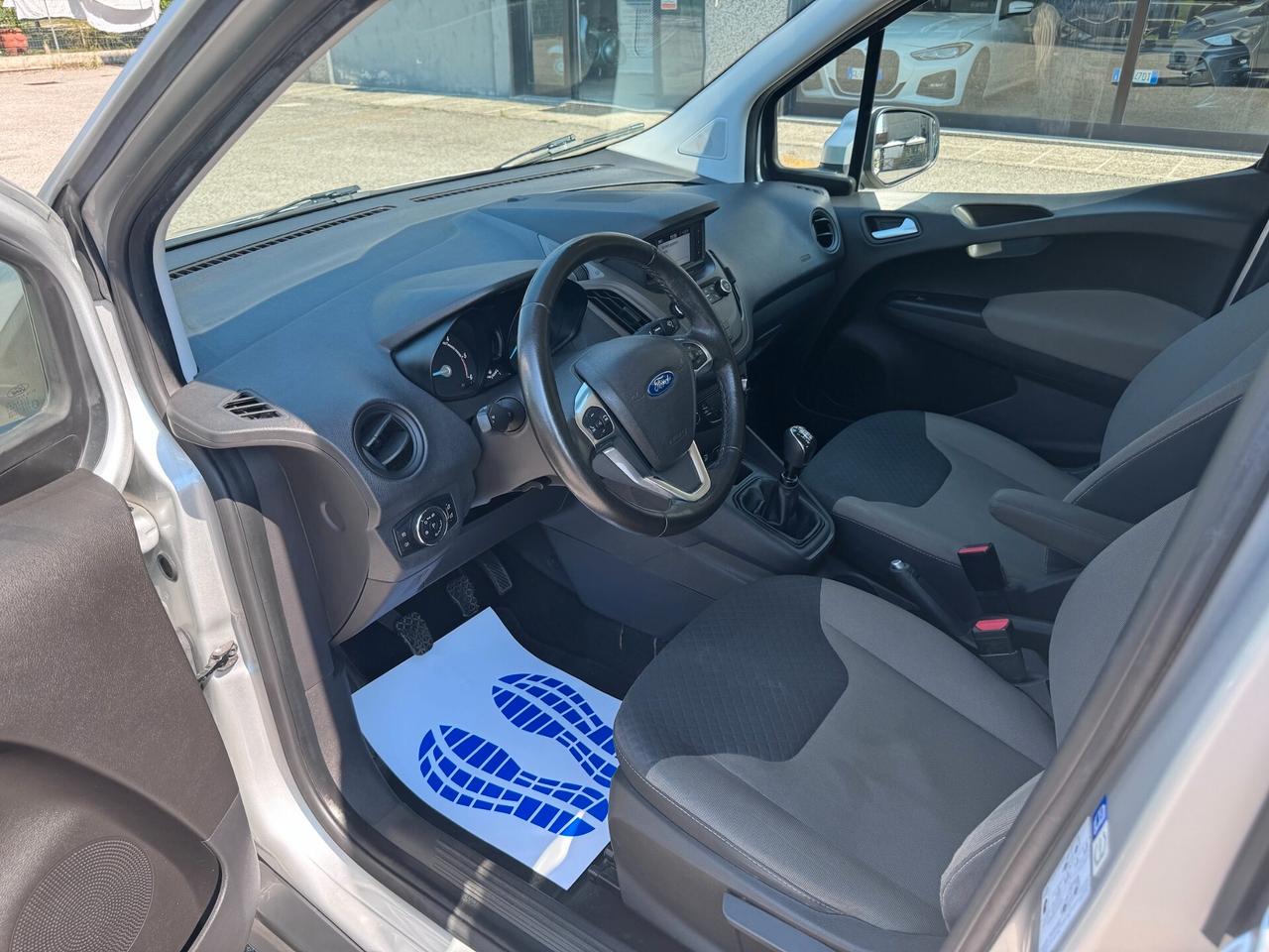 Ford Tourneo Courier 1.5 TDCI 100 CV S&S Plus