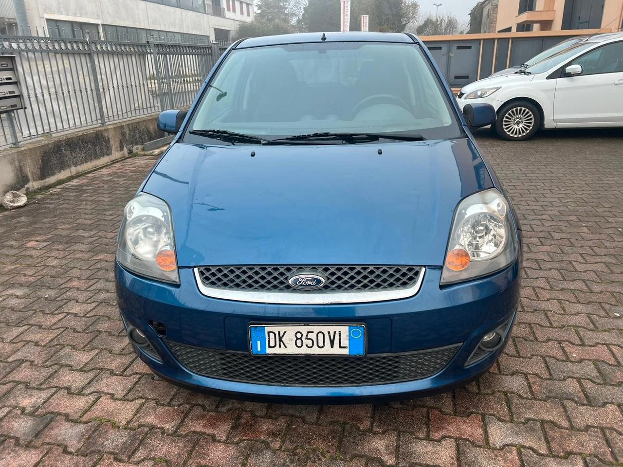 Ford Fiesta 1.2 16V 3p. Ghia