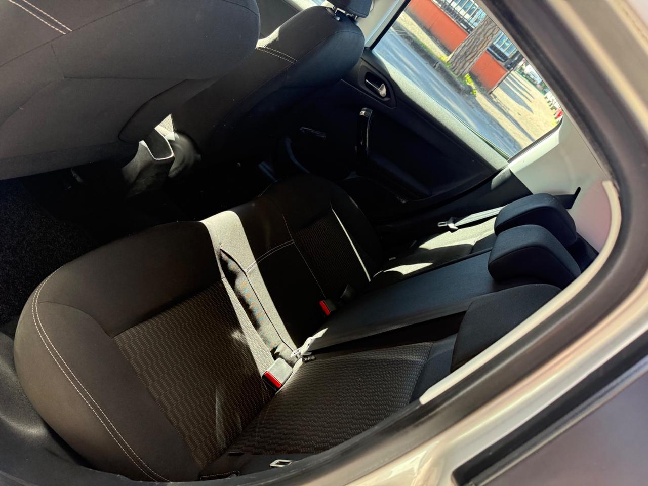 Peugeot 208 BlueHDi 75 3 porte Allure