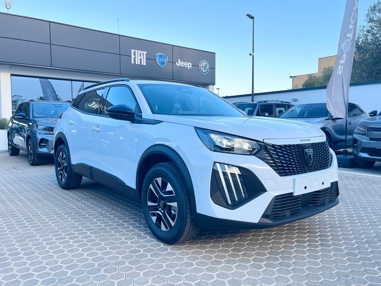 Peugeot 2008 Hybrid 110 Edition e-DCS6 Automatic Km0